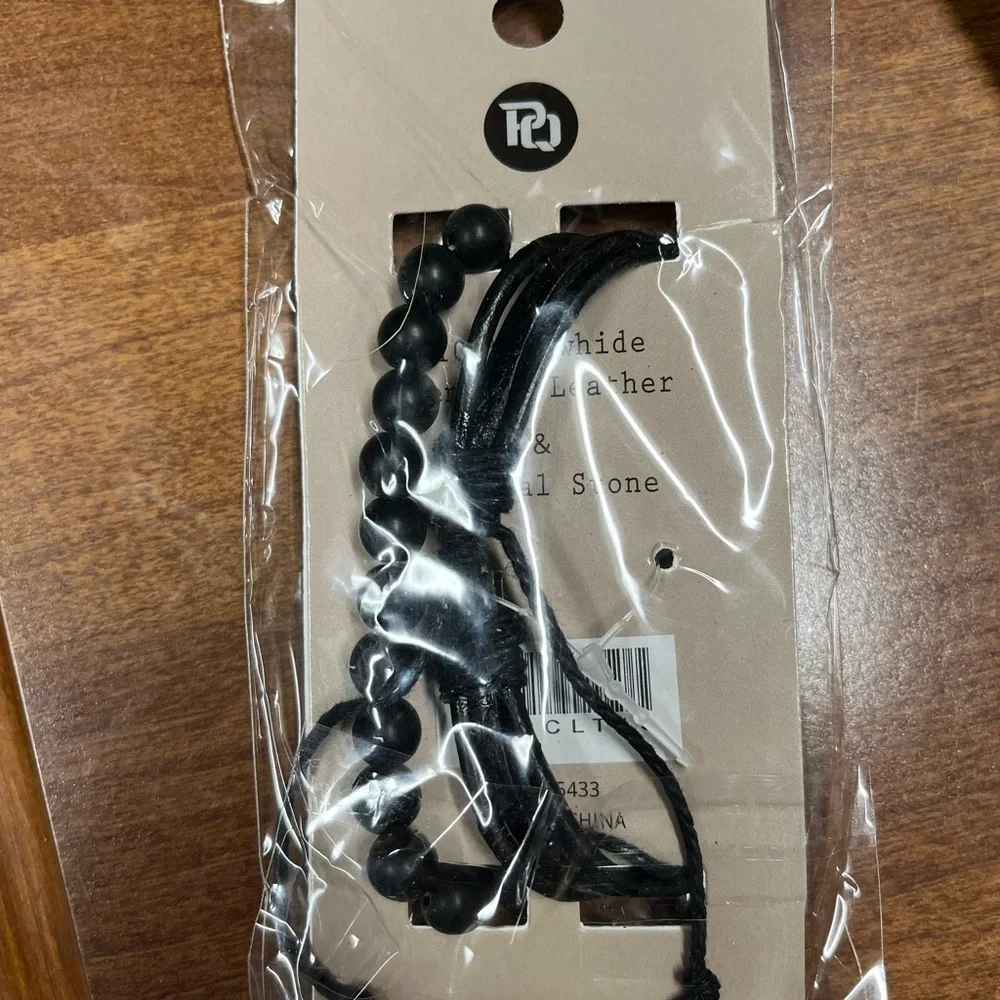 NWT Bracelet Set - Picture 6 of 7